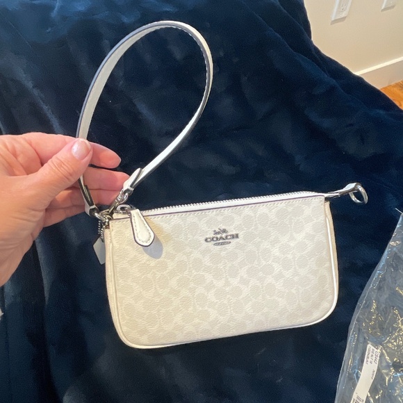 NWOT Coach Nolita 19 Signature Canvas Wristlet Glacier White Silver Hardware - Picture 12 of 12